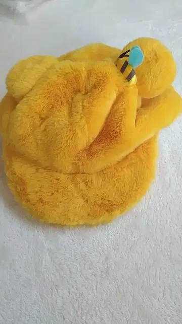 곰돌이 푸 옐로우 컬러 벌 장식 모자