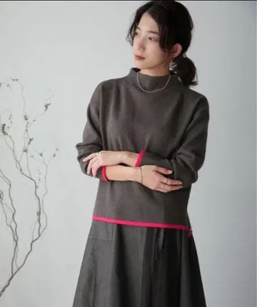 다크 브라운 니트 스웨터 긴팔