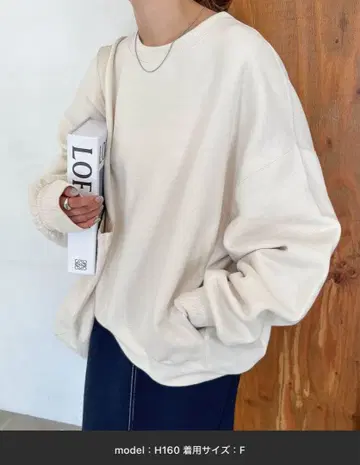 [ 새상품급 ] andme 속기모 볼륨 소매 맨투맨 상의 프리 아이보리