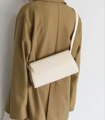 select MOCA 벨트 숄더 가로형 백 화이트