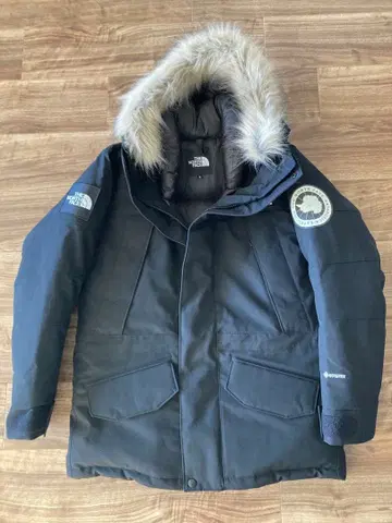 THE NORTH FACE 블랙 다운 자켓 S 사이즈