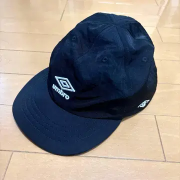UMBRO BAYFLOW 블랙 캡 제트캡