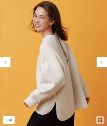 [ 새상품급 ] BEAUTY FORM JERSEY 백 ZIP 풀오버