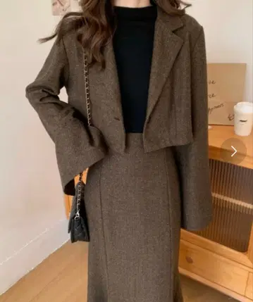 숏 기장 테일러 자켓 & 머메이드 스커트 셋업 abitokyo