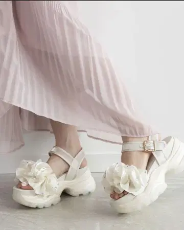 RANDA 볼륨 프릴 스포츠 샌들