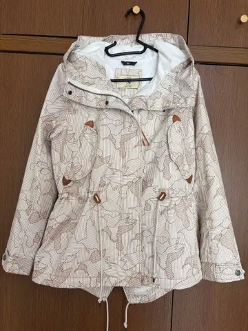 AIGLE 후드 부착 자켓 사이즈 38