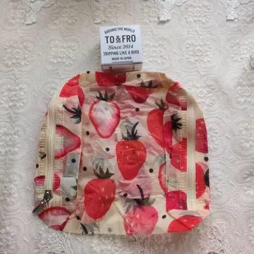 미사용 새상품 페이러 TO&FRO 딸기 무늬 파우치 2025