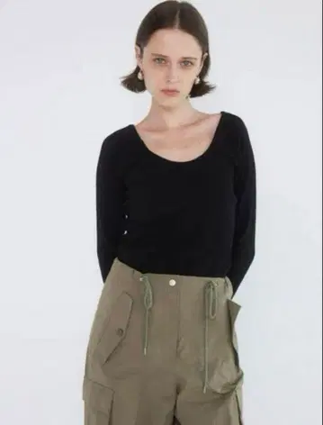 SeaRoomlynn 패드in Back U 롱 슬리브