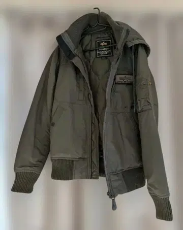 Alpha Industries 밀리터리 자켓 S 사이즈