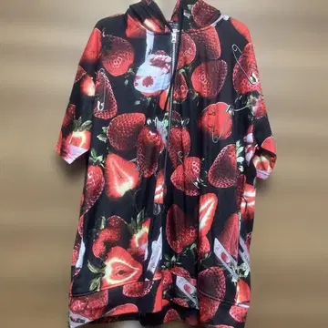 TRAVAS TOKYO 스트로베리 패턴 후드티