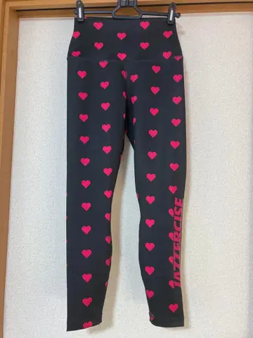 JAZZERCIZE 하트 무늬 레깅스