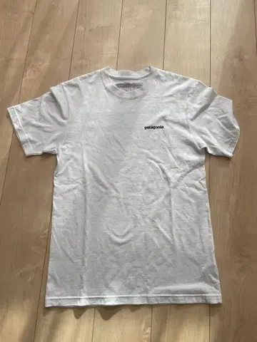 patagonia 화이트 T셔츠