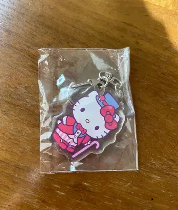 산리오 한국 에버랜드 헬로키티 아크릴 키링