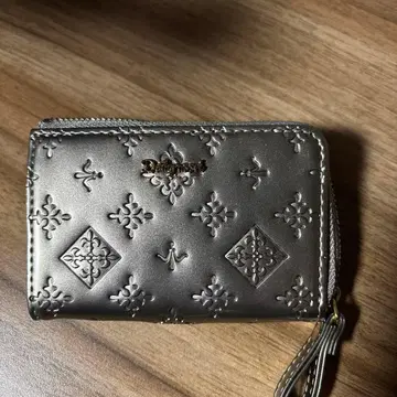 실버 엠보싱 코인 케이스