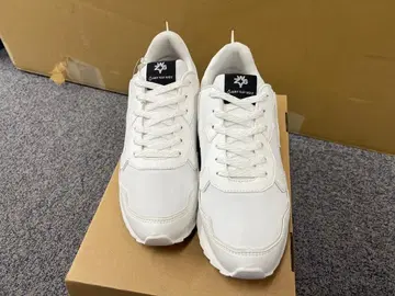 W6YZ 위즈 WIZZ 새상품 40사이즈 24~24.5cm 정품 한정품