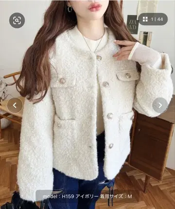 moment+ 페이크 울 골드 버튼 노카라 자켓 아이보리