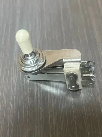 Switchcraft L toggle switch