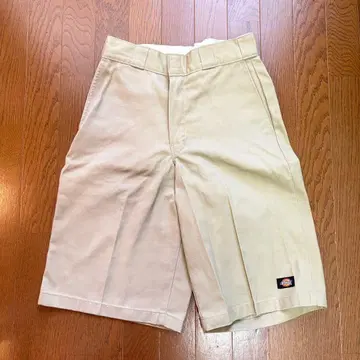 Dickies 베이지 숏팬츠
