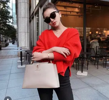 sheller V넥 니트 레드