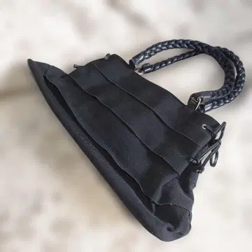 Ferragamo 뜨개질 핸들 토트백