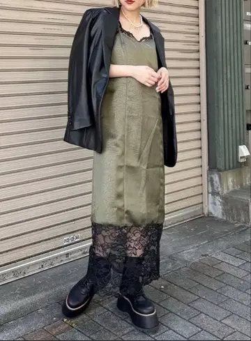 MURUA 레이스 도킹 원피스