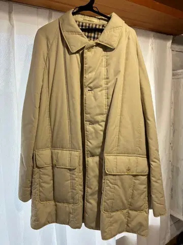 아쿠아 스큐텀 잉글랜드제 안감 체크 충전솜 하프 코트 46