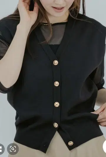 ur's 블랙 니트 가디건 골드 버튼