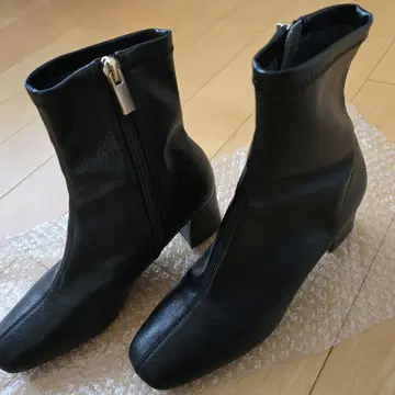 LE TALON 5cm 스퀘어 핏 숏부츠 S