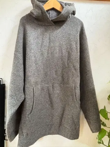 ZARA 후드 부착 오버 사이즈 니트 후드티