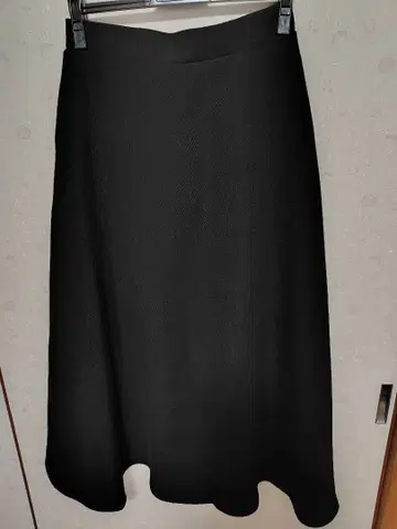 DRESKIP 블랙 플레어 스커트