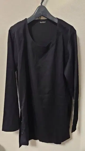 슬릿 롱 티셔츠 토네이도 마트