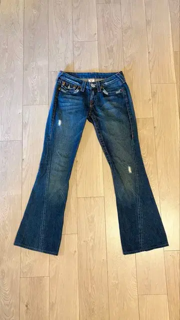 트루 릴리젼 부츠컷 데님 26