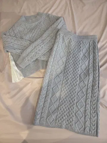 머큐리 듀오 그레이 케이블 짜임 니트 셋업