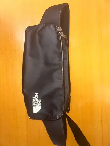 THE NORTH FACE 바디백 블랙