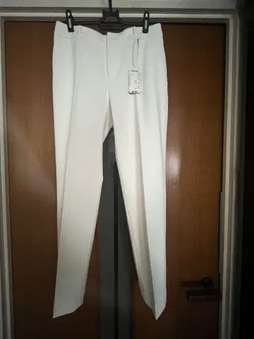 LAUTREAMONT 화이트 40