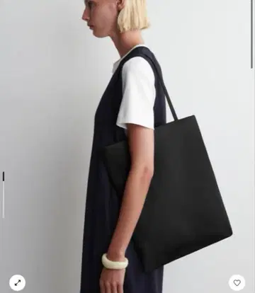 COS 아카이브 토트백 나일론 블랙