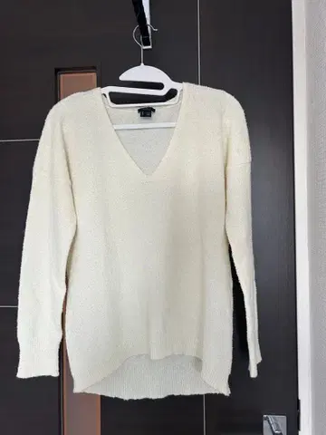 띠어리 화이트 V넥 니트 S/P