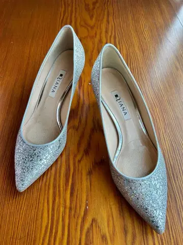 DIANA 다이애나 펌프스 실버 별 글리터