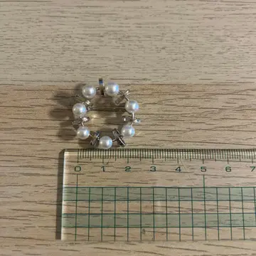 펄과 실버 브로치