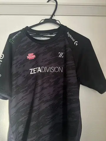 ZETA DIVISION 카모 패턴 T셔츠 2022년