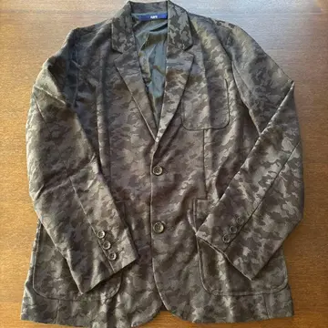 새상품 미사용품 Apply 카모플라쥬 패턴 블레이저