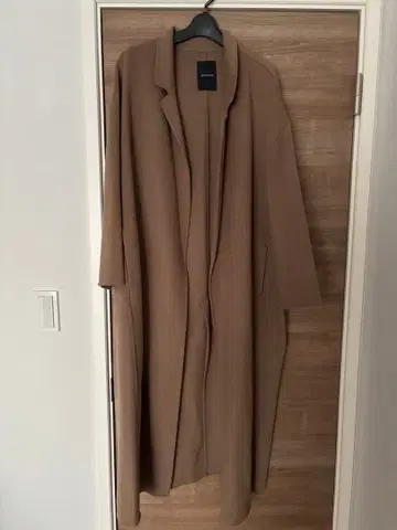 JENASIS 숏 비버 맥시 코트 베이지