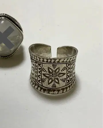 카렌 실버 꽃 무늬 오픈 링 조정 가능