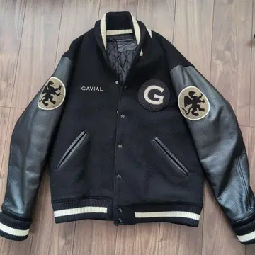 GAVIAL 바시티 자켓