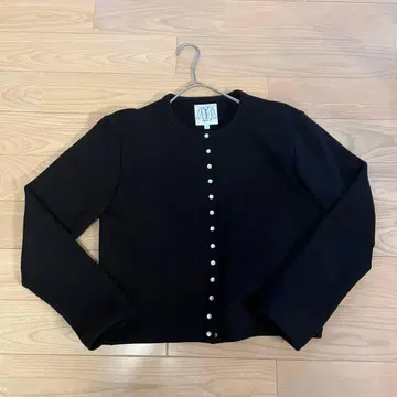 에네스베 가디건 시착만 한 상품