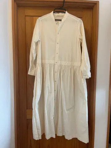 GRANDMA MAMA DAUGHTER 아이보리 셔츠 원피스