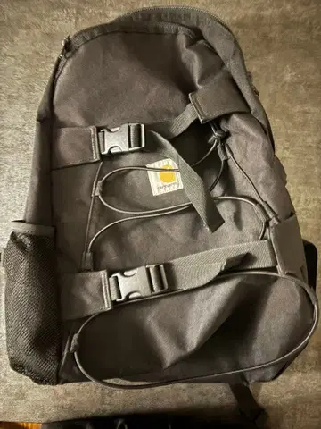 Carhartt 블랙 백팩