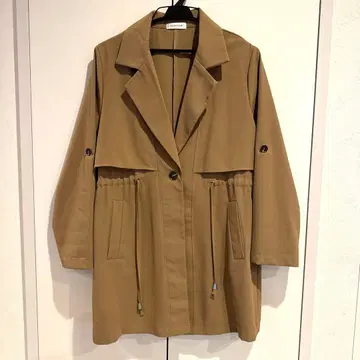 Day and Grade 베이지 트렌치코트