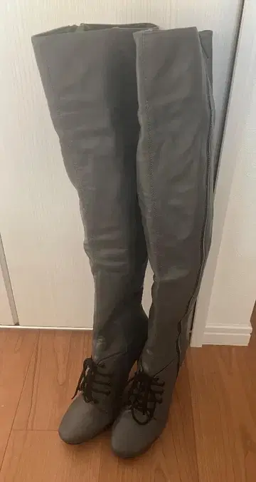 그레이 니하이 부츠 레이스업