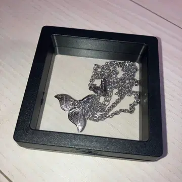 고래 꼬리 실버 목걸이